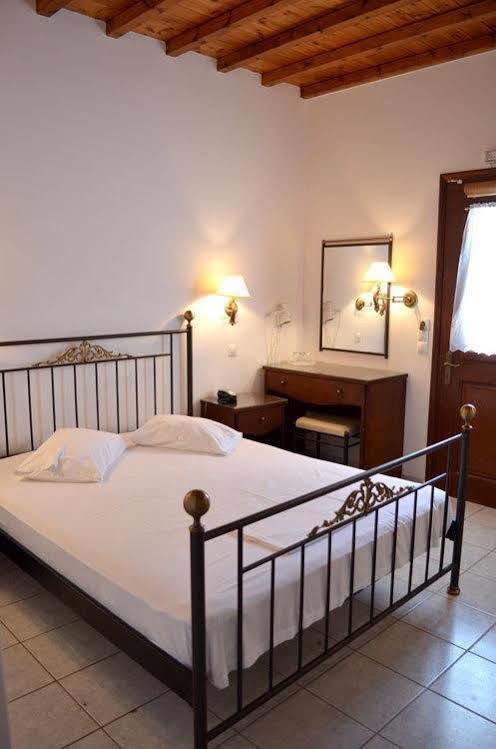 Nisiotiko House In Tinos Near The Beach アギオス・イオアニス エクステリア 写真